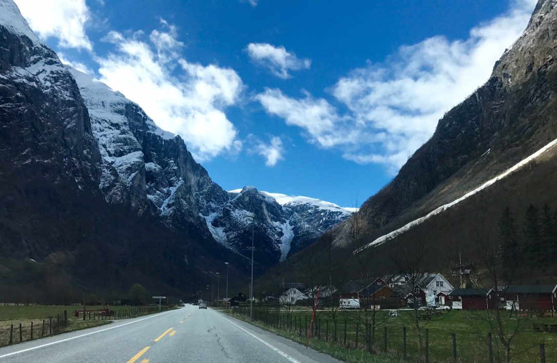 Monday - Lærdalsøyri prior to 24km tunnel